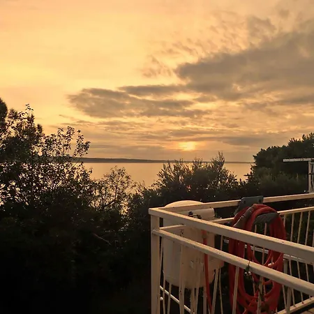 In Starigrad-paklenica 6877 Lejlighed