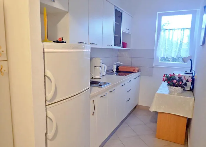 In Starigrad-paklenica 6877 斯塔利格拉德-帕克利尼卡