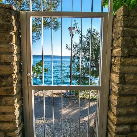 In Starigrad-paklenica 6877 아파트 *