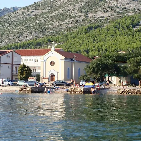 In Starigrad-paklenica 6877 * Starigrad Paklenica